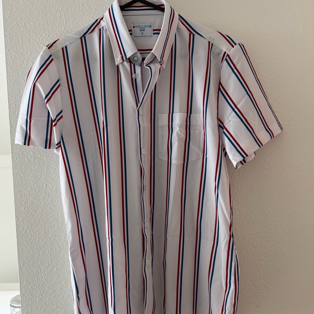 & Collar Short Sleeve Button up